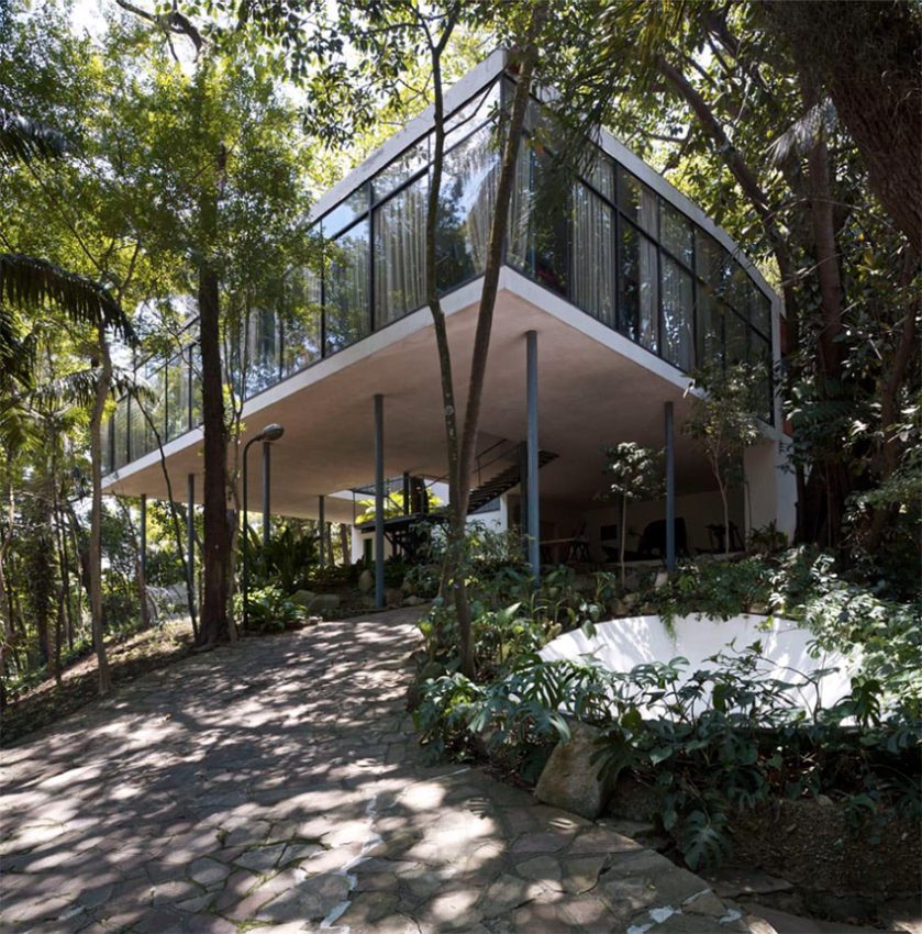 Glass House / Lina Bo Bardi ⋆ ArchEyes