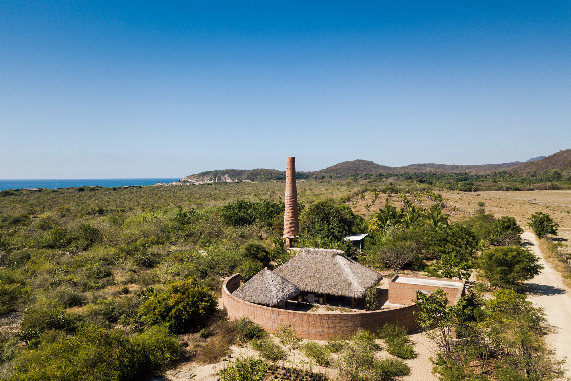 The Clay Pavilion by Álvaro Siza: Materiality and Community in Puerto Escondido