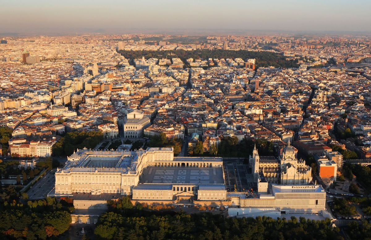 Aerial View of the Royal Colections Museum exterior by Masilla y Tuñon