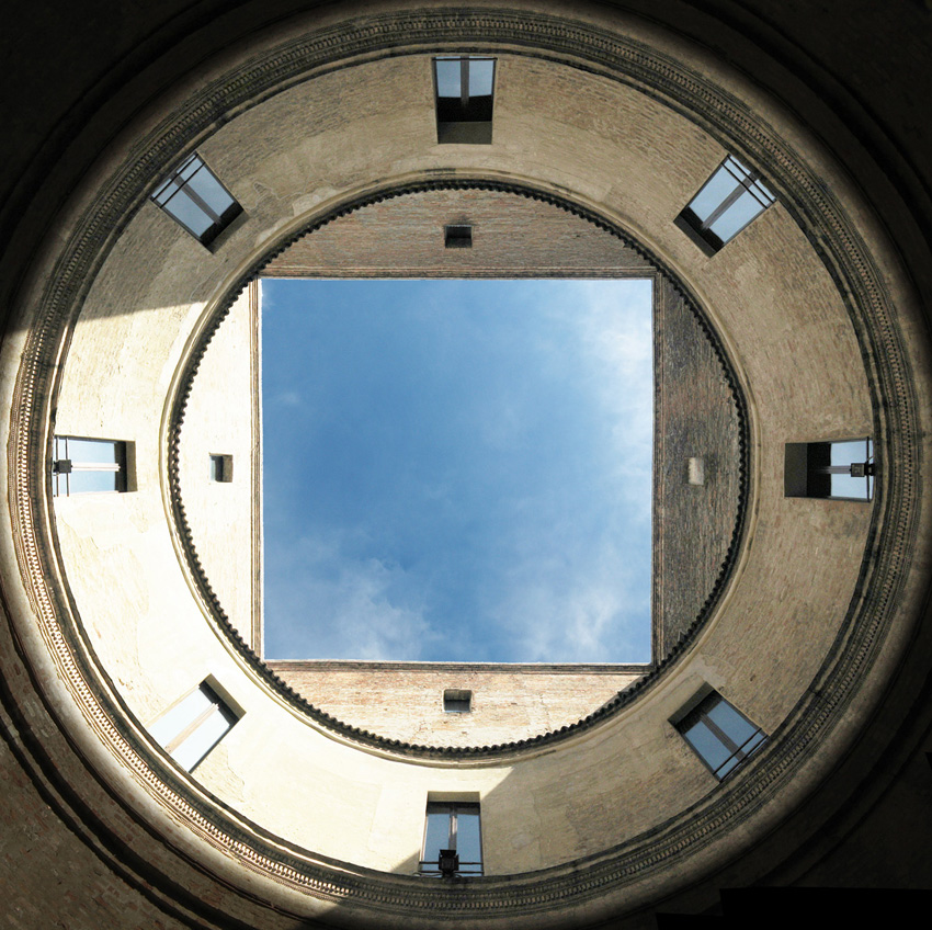 Casa Mantegna in Italy / Andrea Mantegna