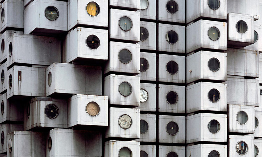 Nakagin Capsule Tower in Tokyo / Kisho Kurokawa