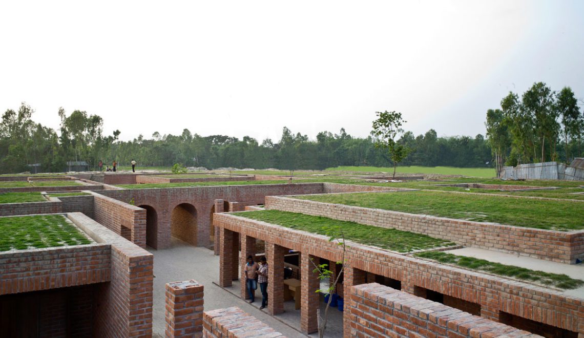 Friendship Centre in Gaibandha / Kashef Mahboob Chowdhury