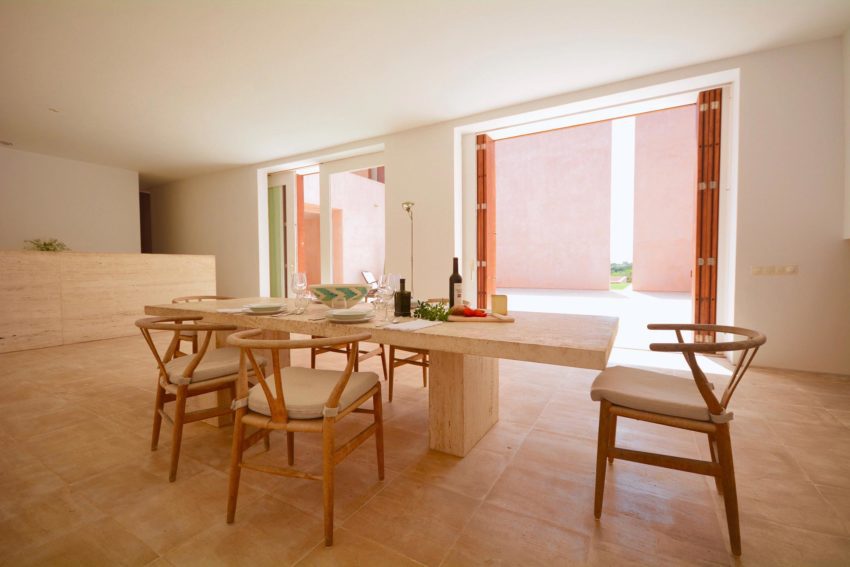 Neuendorf House in Mallorca / John Pawson + Claudio Silvestrin