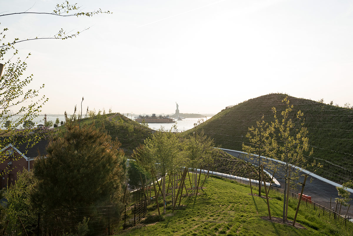 The Hills of Governors Island / West 8