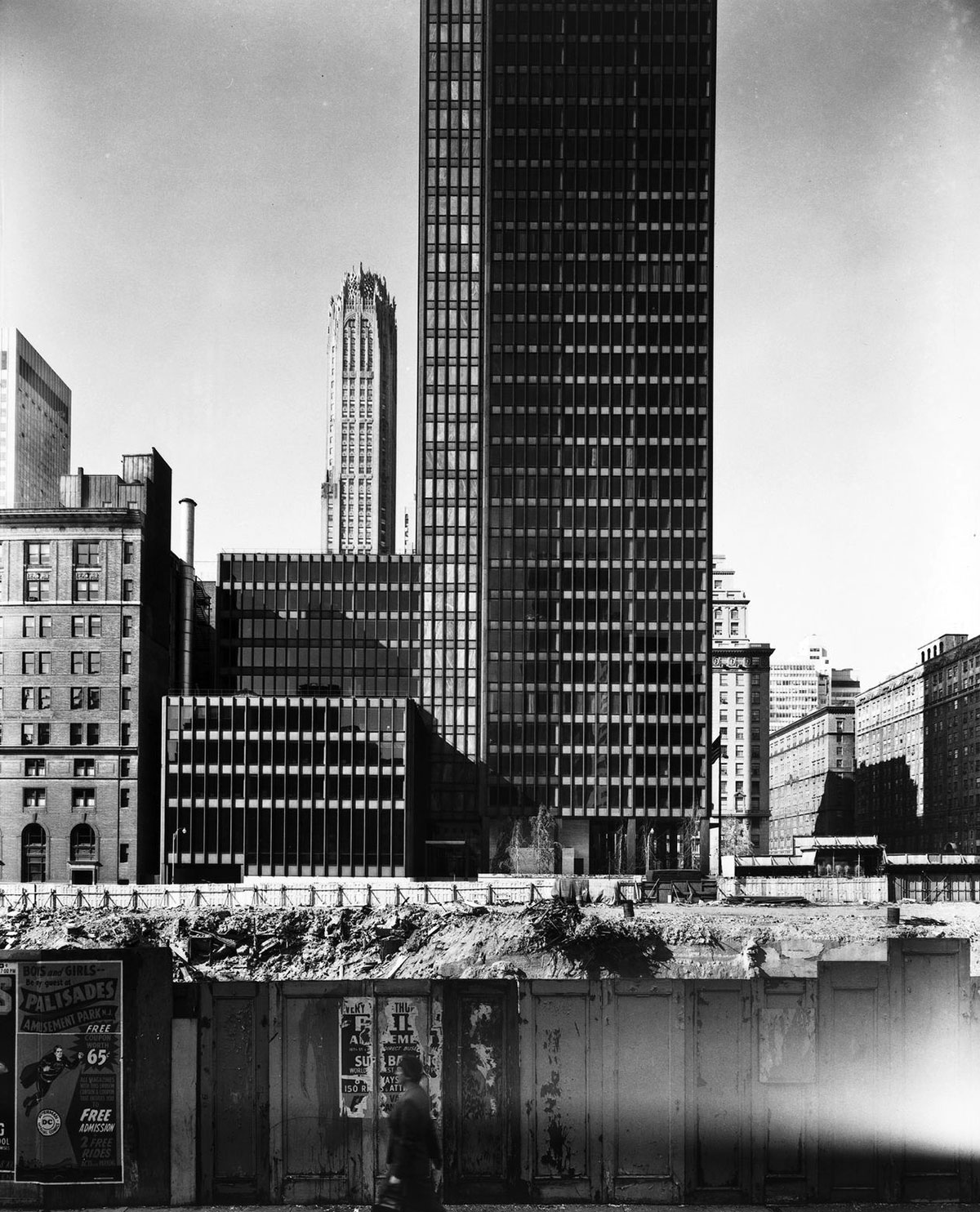 Historic photograph Seagram Building in New york by Mies Van Der Rohe