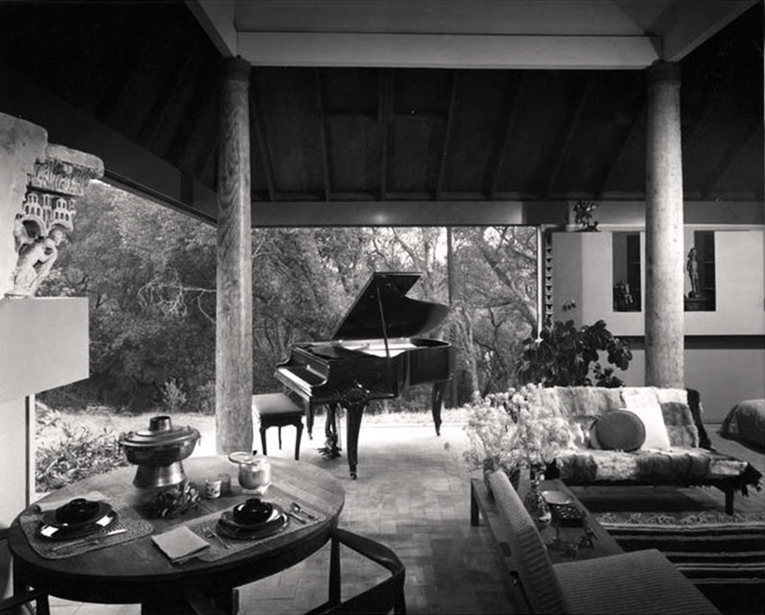Piano and Living Room of the Moore House