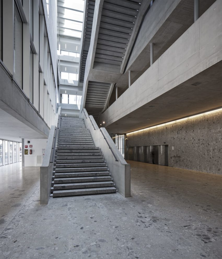 Communications of the Universita Luigi Bocconi / Grafton Architects