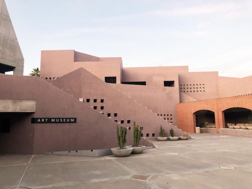 Color - Nelson Fine Arts Center in Phoenix / Antoine Predock