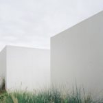 White walls - Five Patio Houses in Meilen / Think Architecture