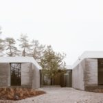 Courtyard -House in a Park / Think Architecture