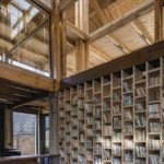 Sharing bookshelf - Party and Public Service Center of Yuanheguan Village / LUO Studio