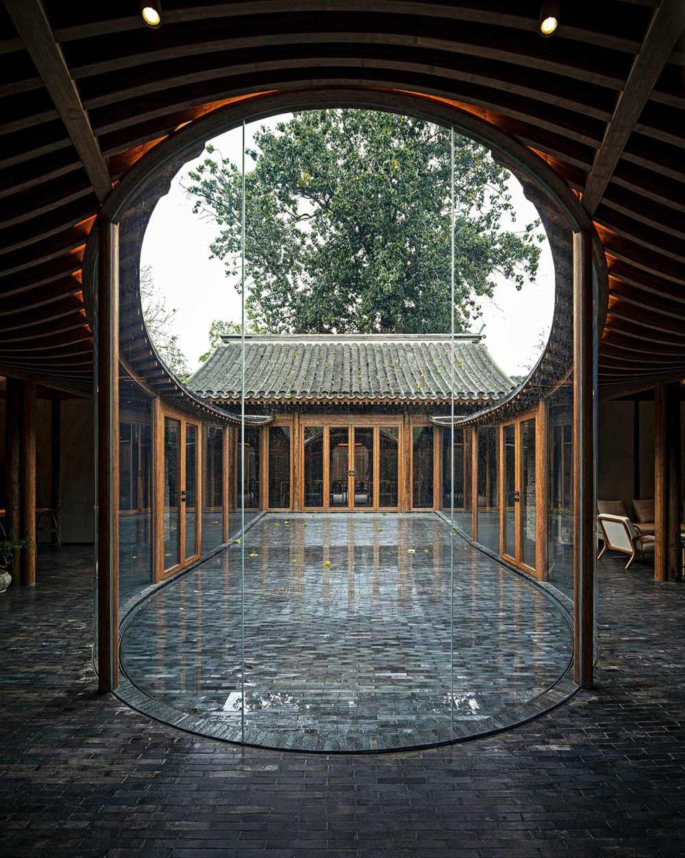 Middle courtyard entrance - Qishe Courtyard in Beijing / ARCHSTUDIO