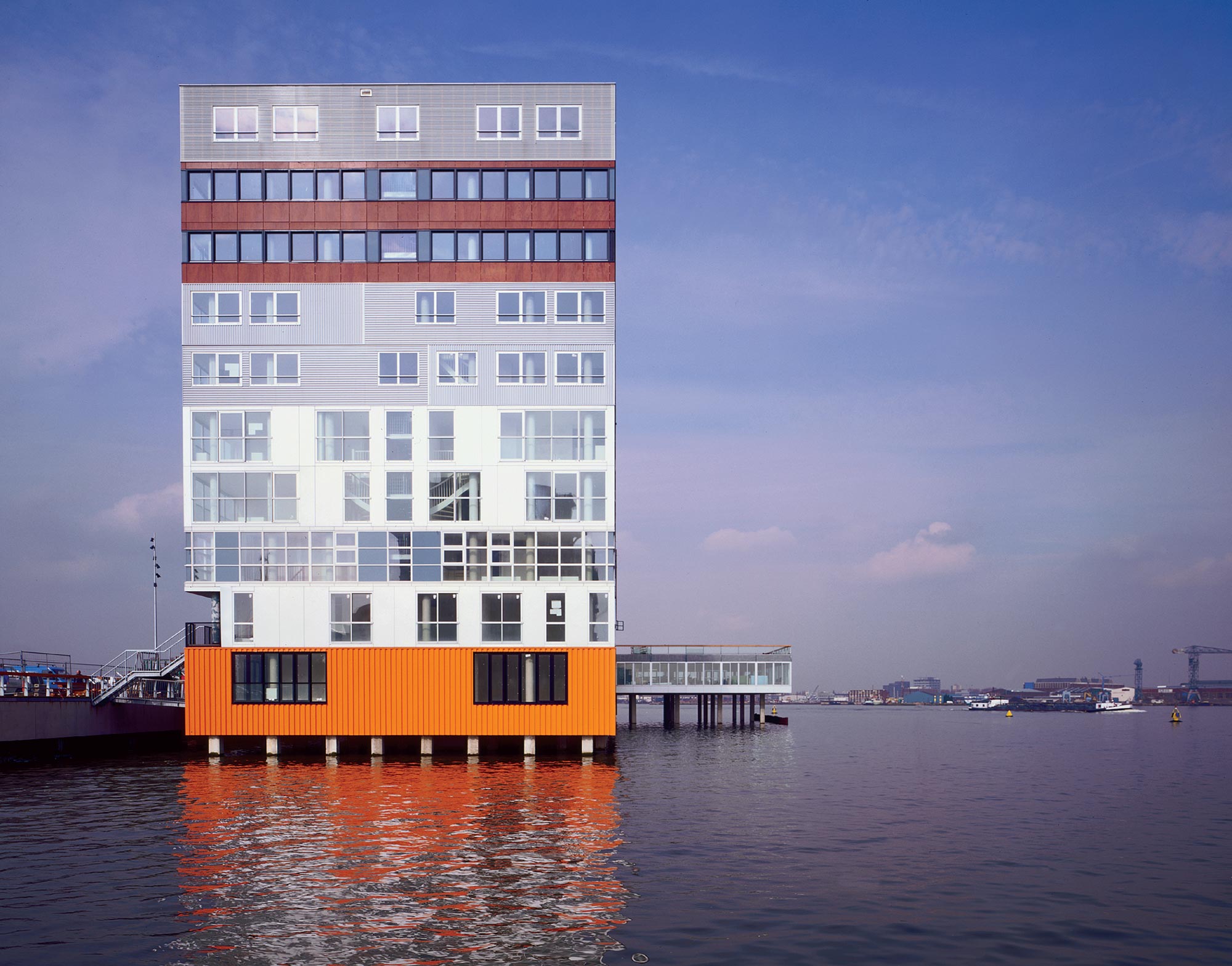 Fron View from river - Silodam Housing Block in Amsterdam / MVRDV