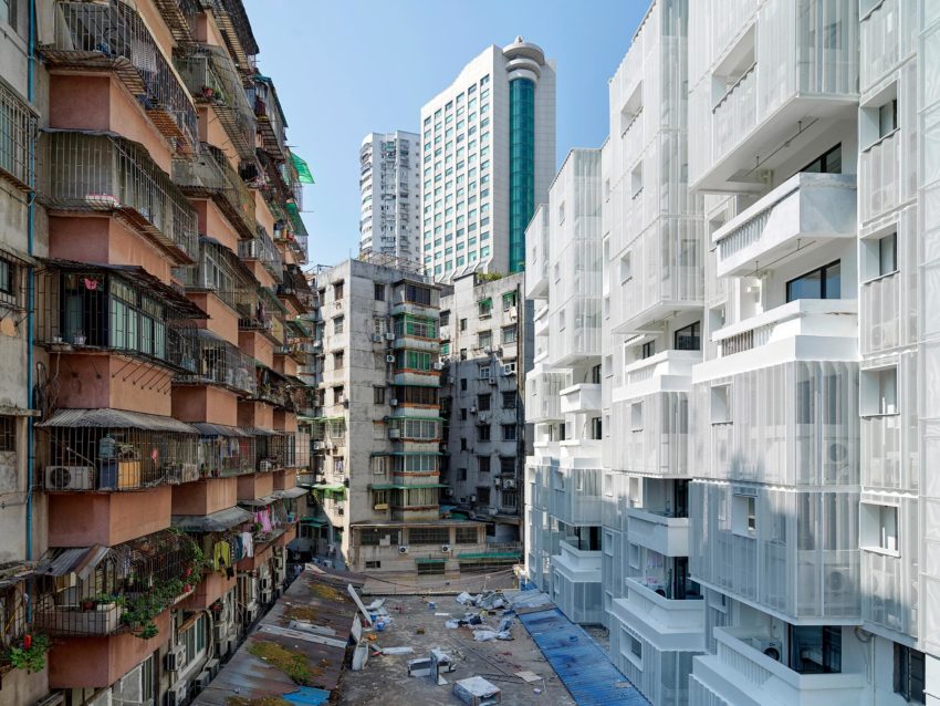 City integration - THE VILLAGE Apartments in Guangzhou / TEAM_BLDG