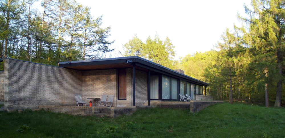 Facade- Utzon's House in Hellebæk / Jørn Utzon