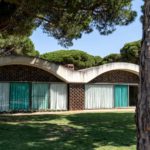 Facade - La Ricarda, Gomis House / Antoni Bonet i Castellana