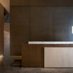 Reception desk - Xi'an Sunac · Grand Milestone Modern Art Center / Cheng Chung Design