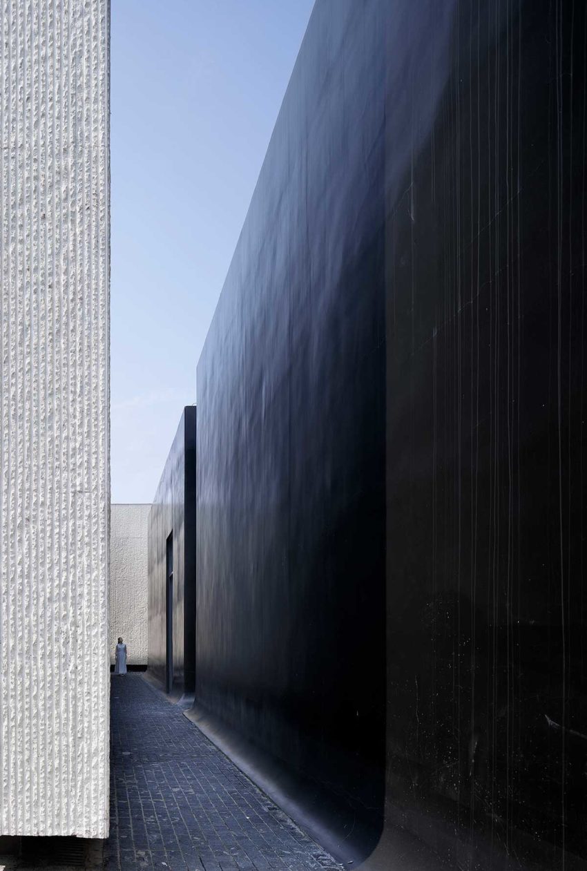Black and white narrow lane - Shuyang Art Gallery
