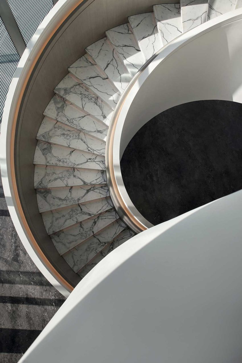 Spiral staircase - Sunac Grand Milestone Modern Art Center in Xi'an / Cheng Chung Design