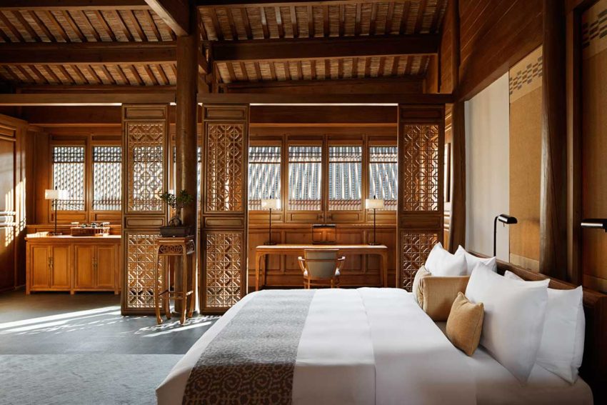 Guest room of the Amandayan Resort in China / Ed Tuttle