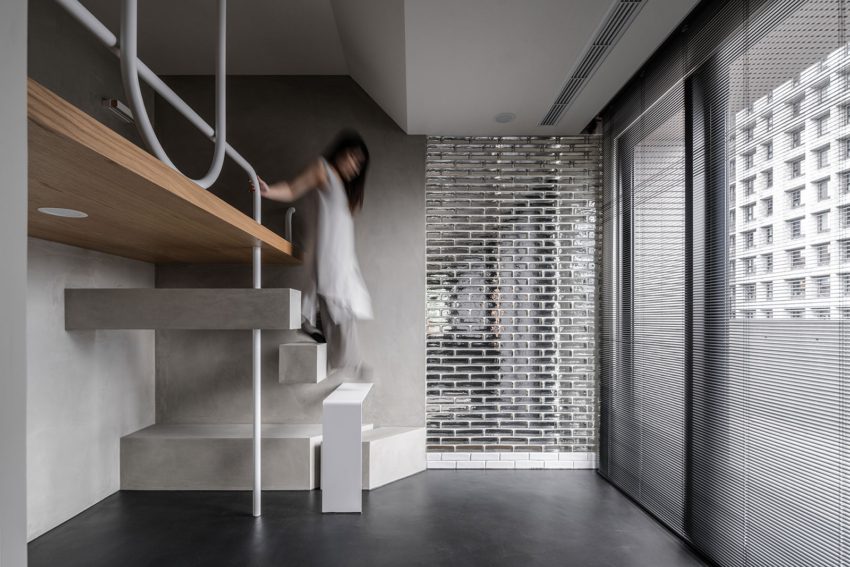 Stairs - Transparency / StudioX4