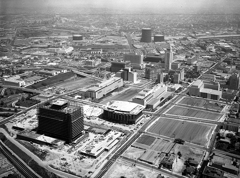 Construction Photograph - Los Angeles Department of Water and Power's John Ferraro Building / A. C. Martin & Associates