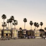 View form Venice Beach - Norton House in Venice Beach / Frank Gehry