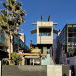 Front View - Exterior view - Norton House in Venice Beach / Frank Gehry