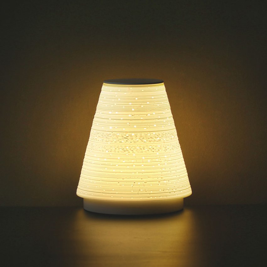The Intelligent Eggshell Lamp by Chunlong Xiang, Yixin Bu and Wenting Wang