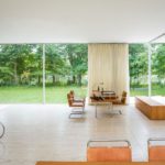 Living Area - The Farnsworth House / Mies van der Rohe