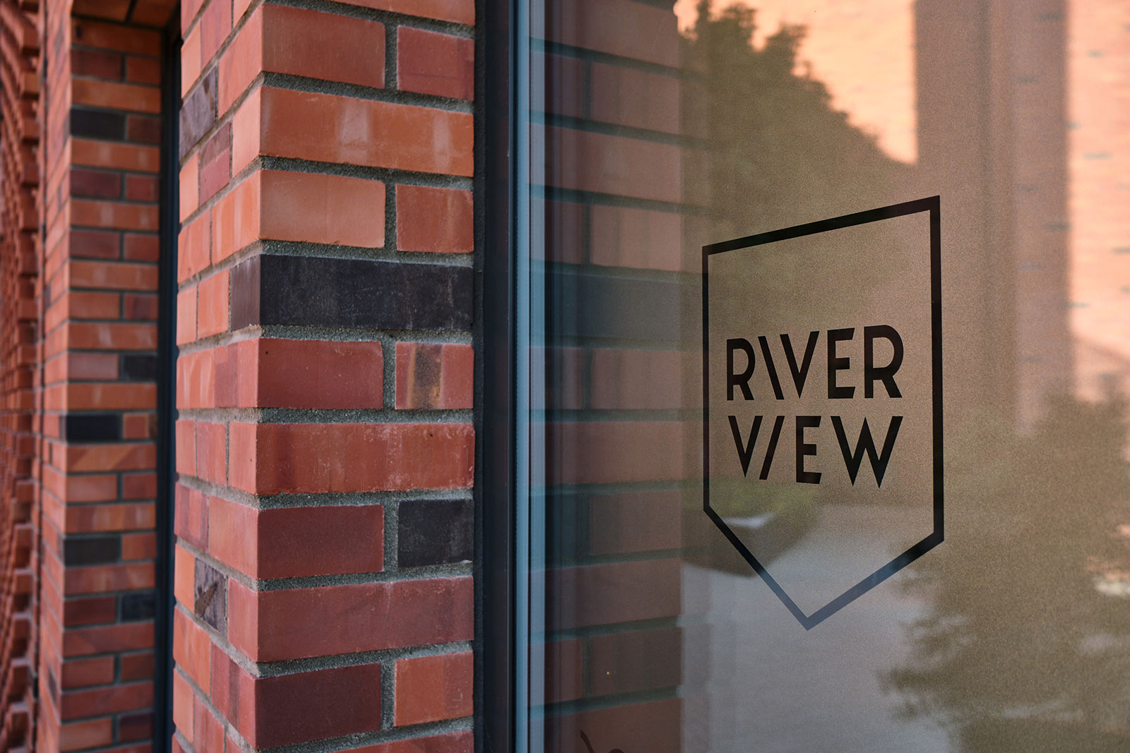 Riverview Brick APA Wojciechowski Architects ArchEyes detail glass