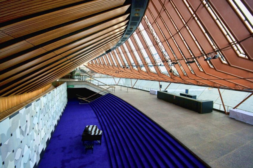 Sydney Opera House Australia auditorium Jorn Utzon architecture building ArchEyes Wojtek Gurak blue interior