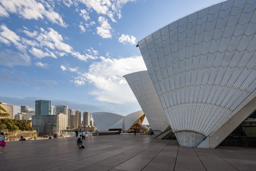 Sydney Opera House Australia auditorium Jorn Utzon architecture building ArchEyes Wojtek Gurak shells