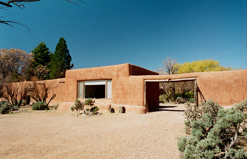 Georgia O Keeffe Home and Studio ArchEyes exterior