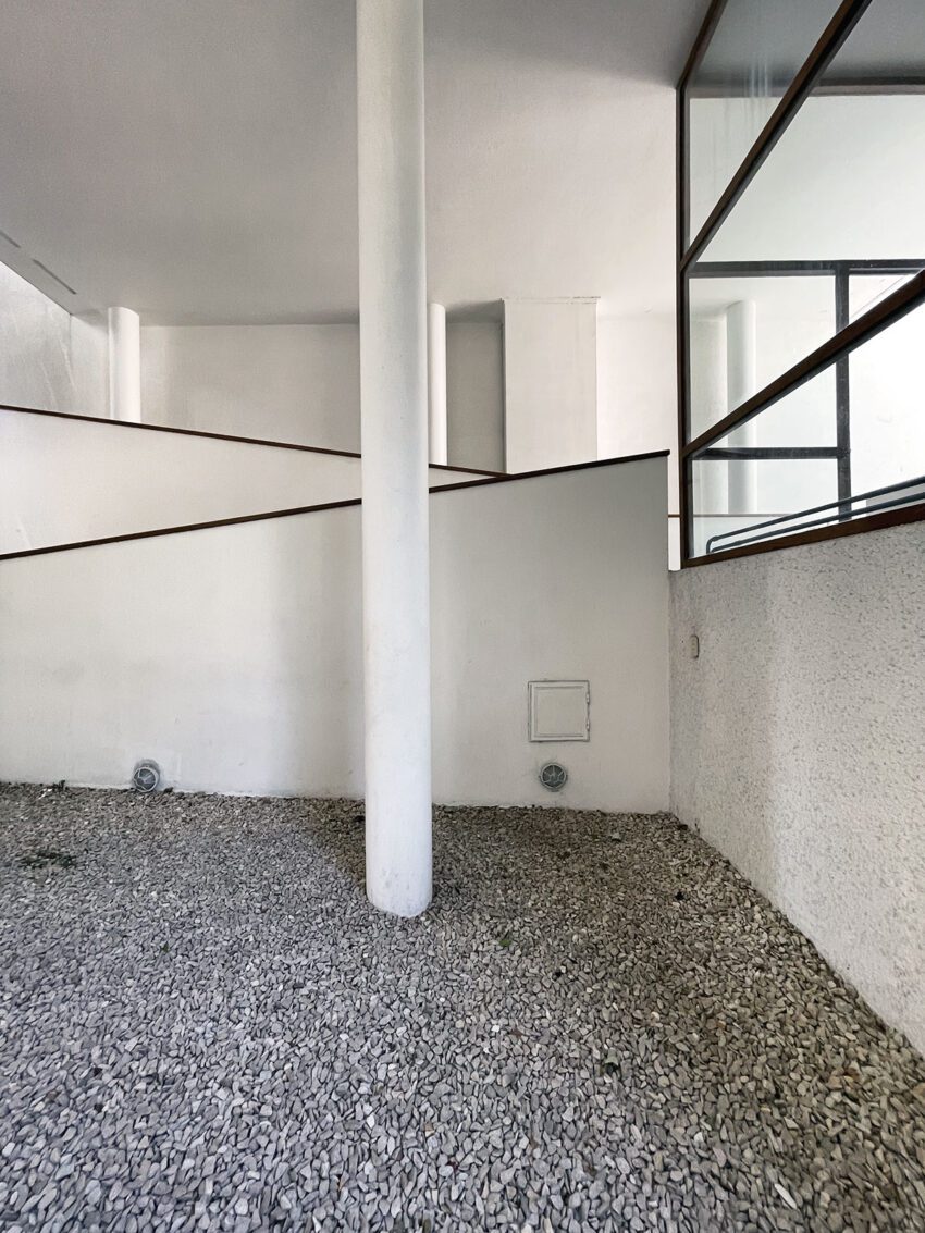 The Curutchet House Le Corbusier ArchEyes patio column