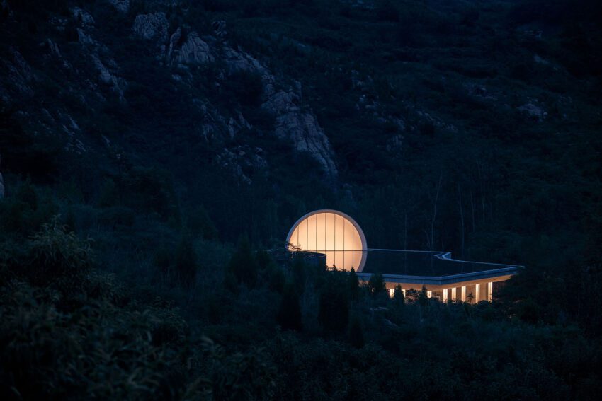 syn architects the hometown moon night view