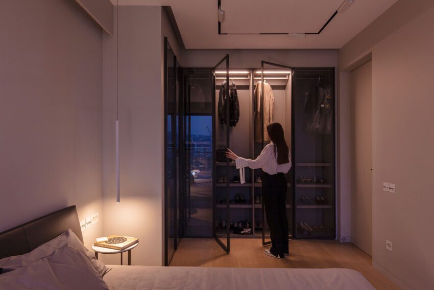 Furrow Minimalistic Interior Apartment Design STIPFOLD Architects ArchEyes night