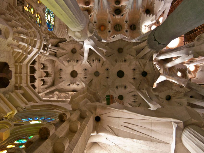 Thomas Nemeskeri Sagrada Familia Antonio Gaudi ArchEyes