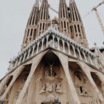 ale di Sagrada Familia Antonio Gaudi ArchEyes