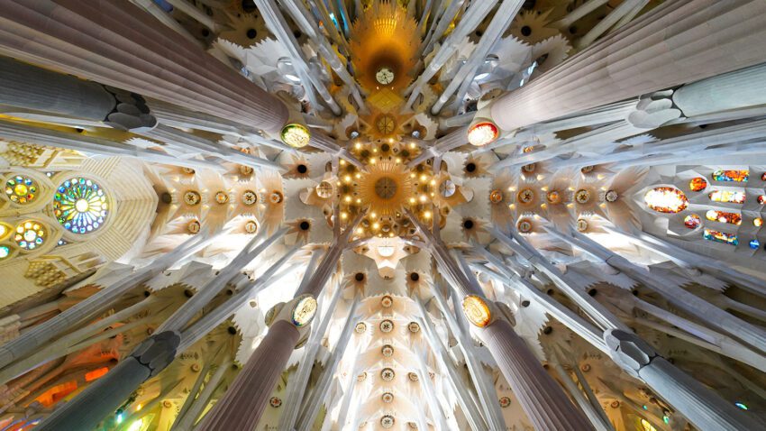 csaba veres Sagrada Familia Antonio Gaudi ArchEyes