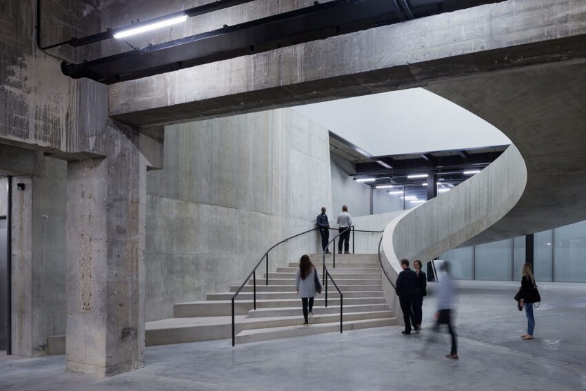 Tate Modern Herzog and de Meuron London Museum Cultural Landscape ArchEyes entrance