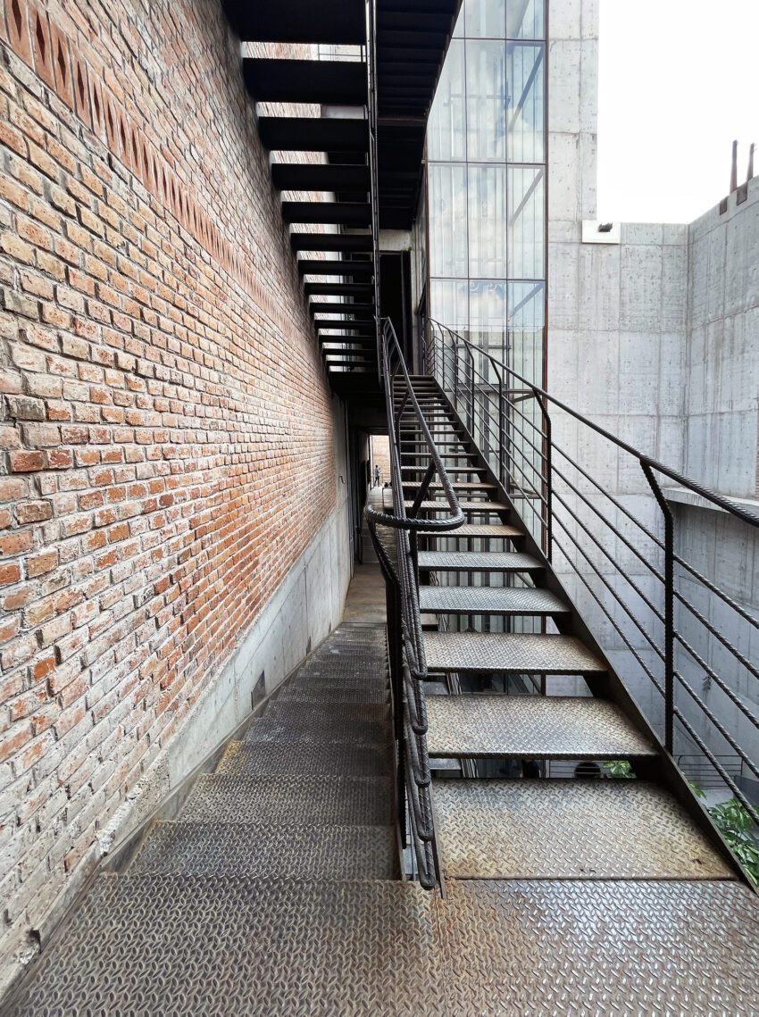 Casa Wabi Foundation CDMX TAX Alberto Kalach Bosco Sodi ArchEyes Sabino stair detail