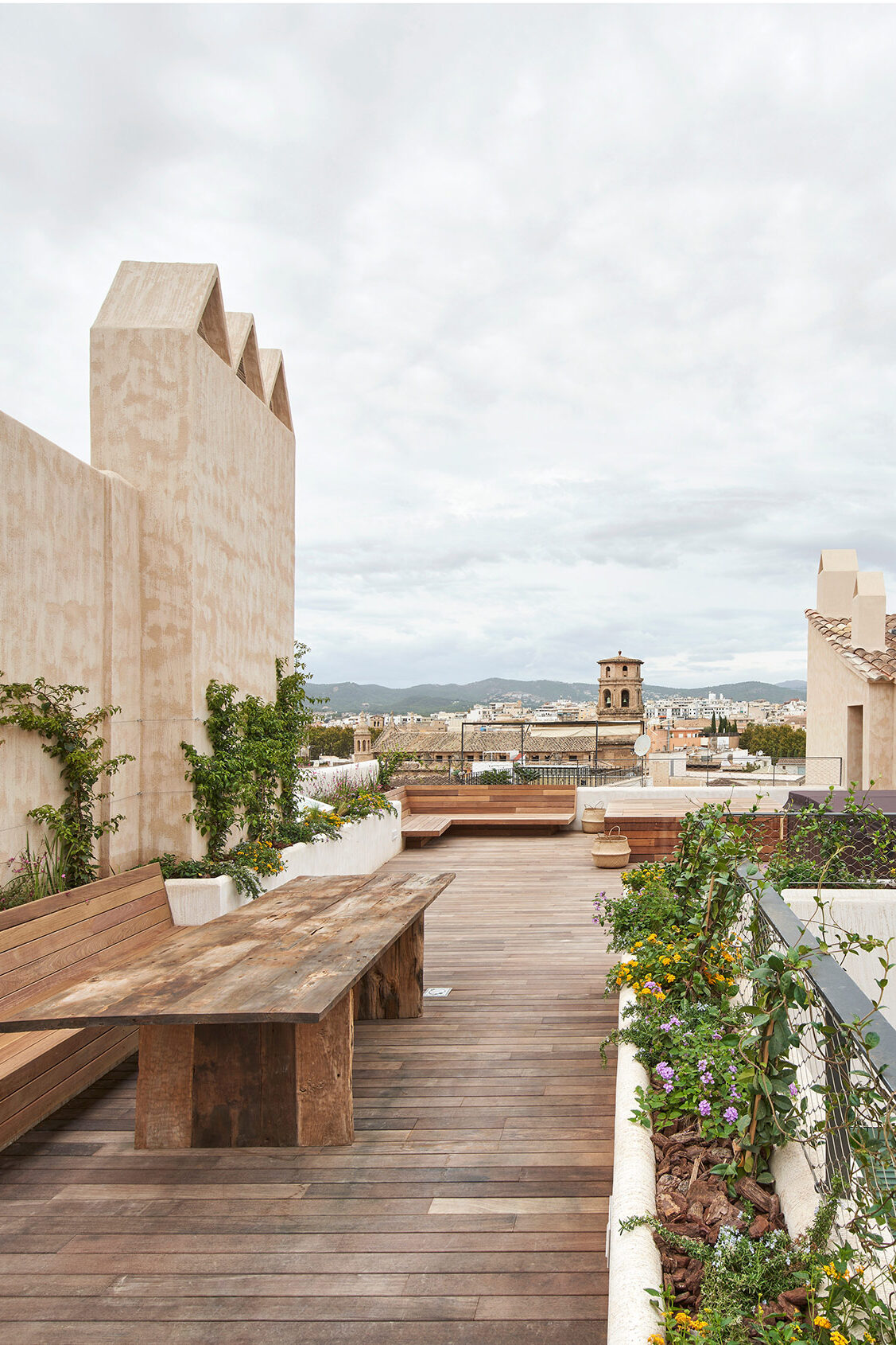 OHLAB renovation Can Santacilia Palma de Mallorca ArchEyes roof