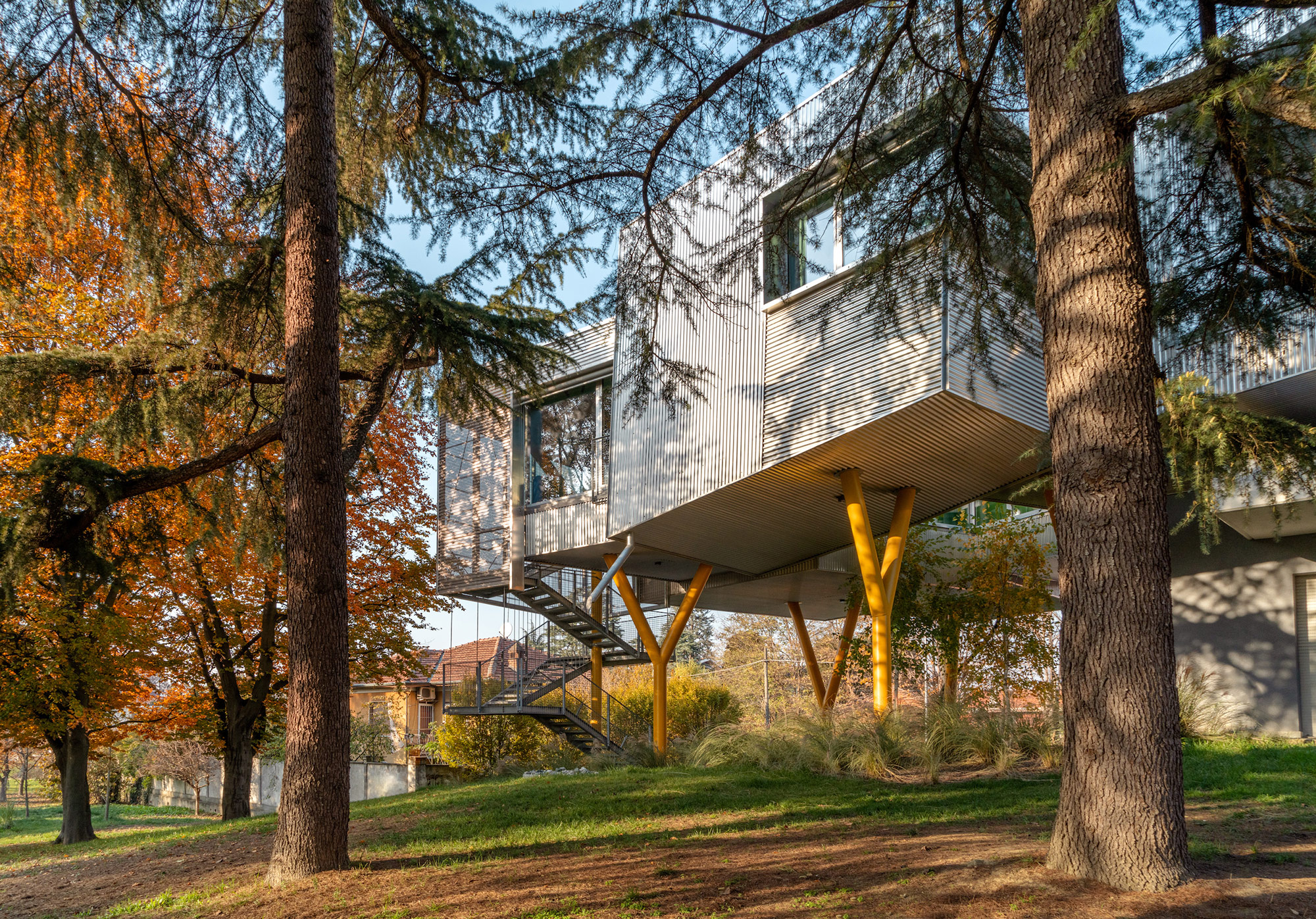‘he S-LAB Complex at Turin’The Hole with the House AroundThe S-LAB Complex at Turin’ by ELASTICOFarm: Defying Conventions