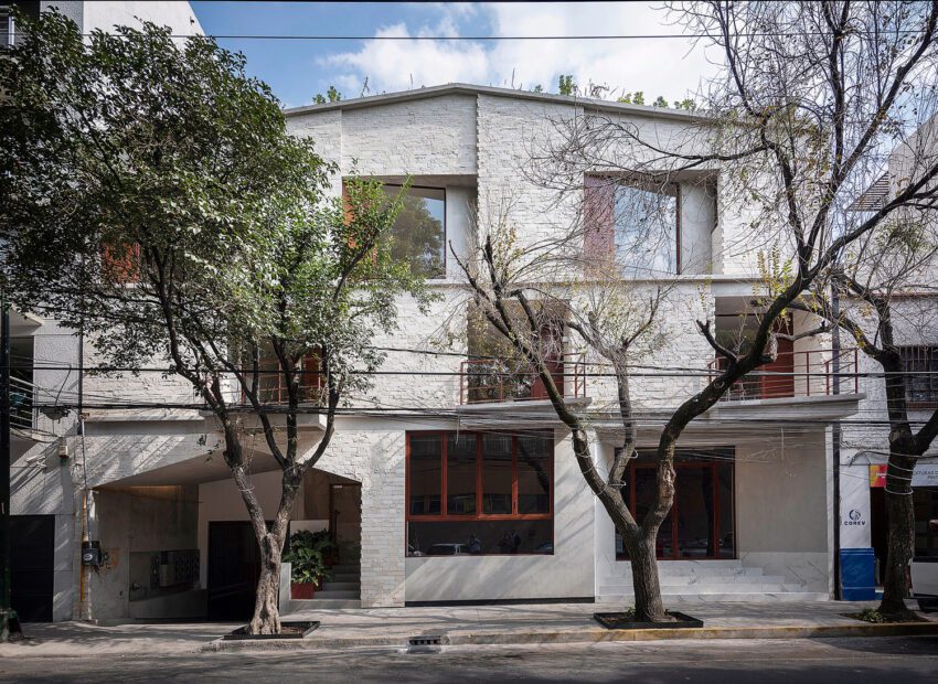 Casa Jardin Escandon House Mexico City courtyard brick color CPDA Arquitectos ArchEyes