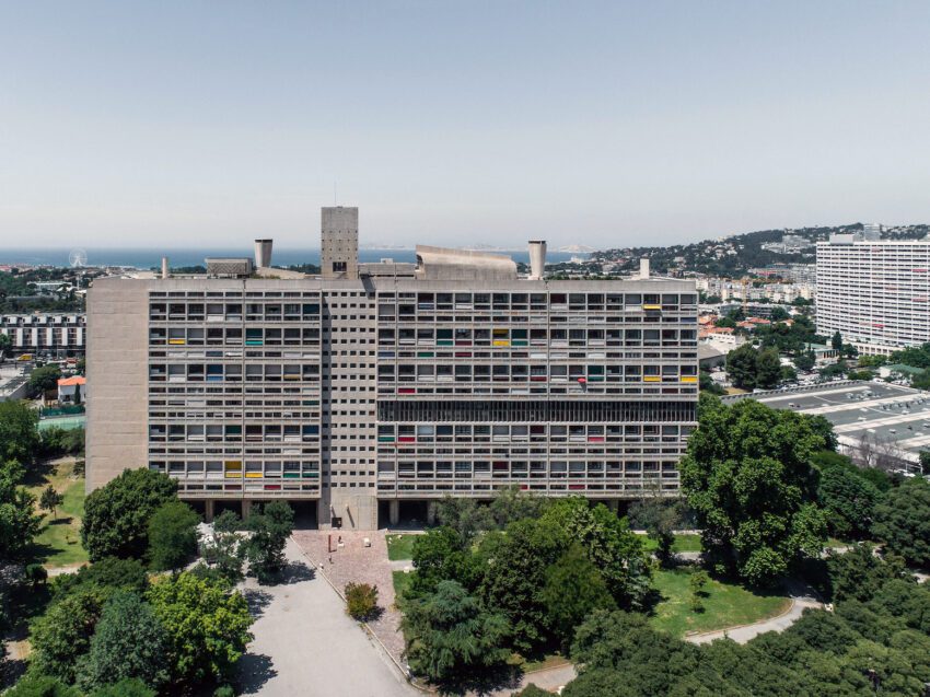 L Unite d Habitation de Marseille Le Corbusier Apartments France Concrete ArchEyes Denis Esakov