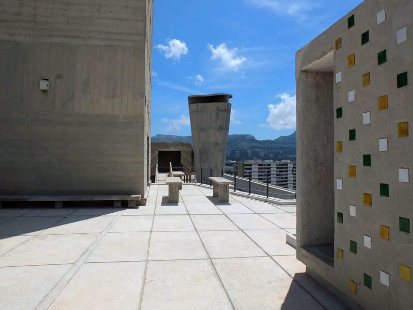 L Unite d Habitation de Marseille Le Corbusier Apartments France Concrete ArchEyes cemal emden terrace