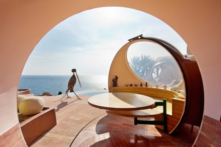 Pierre Cardin Palais Bulles by Antti Lovag Pierre Adenis