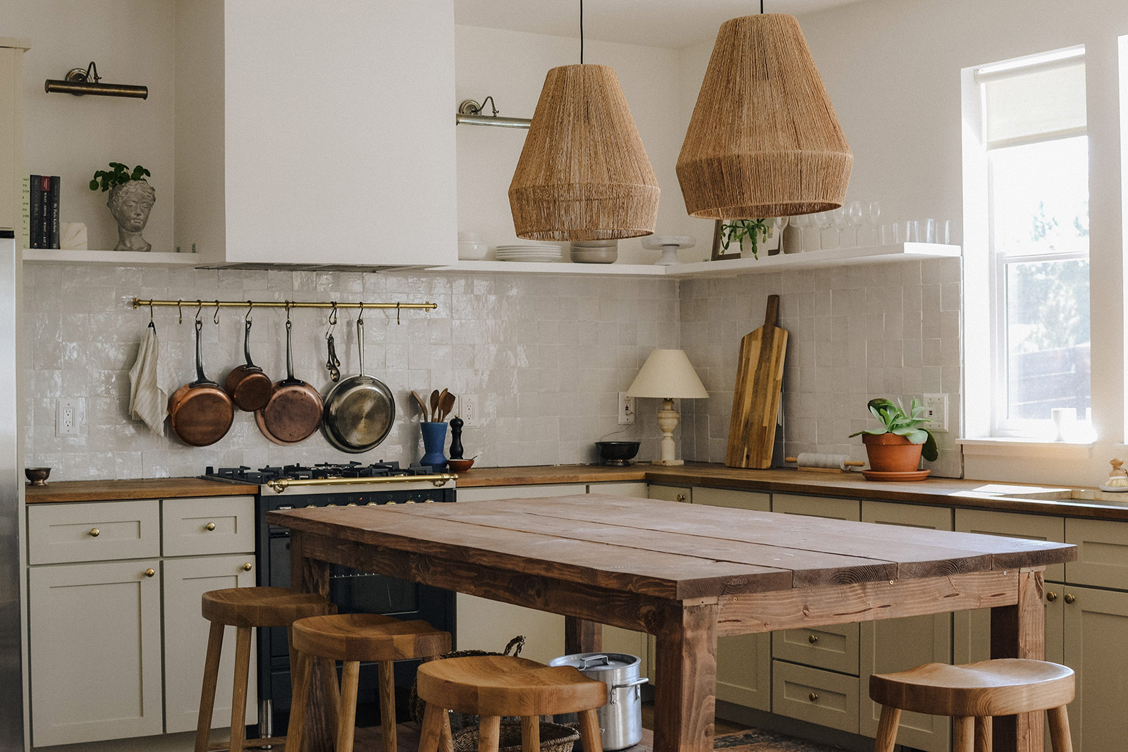 Revamp and Refresh: Exploring Diverse Themes for Your Kitchen Makeover