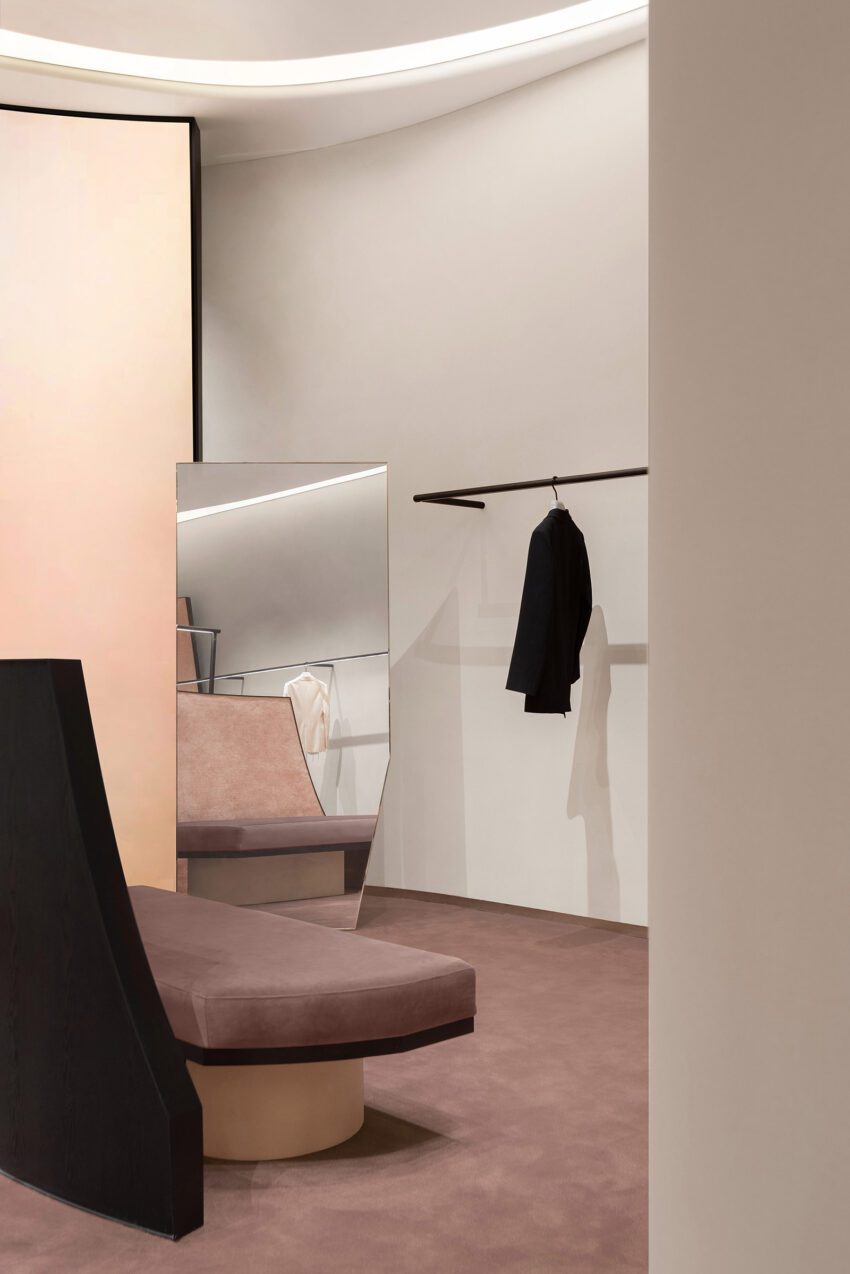 The design of cutting angles The New Brand Space of JASON WU by SLT Design Vincent Wu